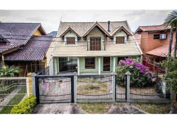 Casa em condomínio fechado com 2 quartos à venda na rua santo expedito, 233, parque santa fé, porto alegre por r$ 584.500
