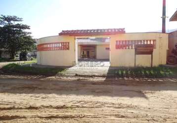 Casa com 4 quartos à venda na rua 30, 304, praia do sape, ubatuba, 200 m2 por r$ 600.000