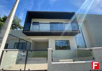 Casa com 3 quartos à venda na rua dionizio antonio chiumento, centro, itapoá, 133 m2 por r$ 480.000