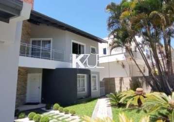 Casa em condomínio fechado com 3 quartos à venda na das laranjeiras, --, roçado, são josé por r$ 3.750.000