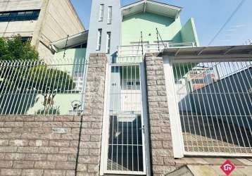 Casa com 4 quartos à venda na rua cabo-polícia militar almir farias da costa, 38, cinqüentenário, caxias do sul por r$ 750.000