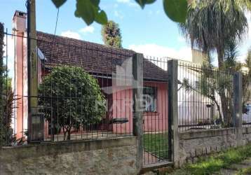 Casa com 3 quartos para alugar na avenida engenheiro ludolfo boehl, 1136, teresópolis, porto alegre por r$ 4.500