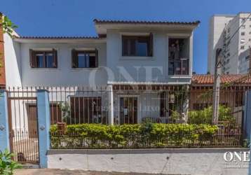 Casa em condomínio fechado com 4 quartos à venda na coronel manoel py, 73, higienópolis, porto alegre por r$ 2.000.000