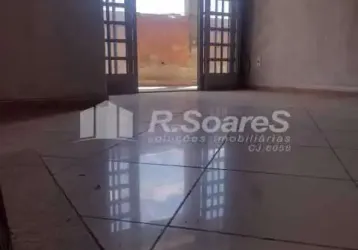 Casa com 4 quartos à venda na travessa descalvado, madureira, rio de janeiro, 160 m2 por r$ 125.000