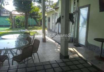 Casa com 4 quartos à venda na rua doutor carlos gross, praça seca, rio de janeiro, 260 m2 por r$ 535.000