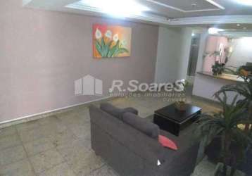 Apartamento com 2 quartos à venda na avenida geremário dantas, tanque, rio de janeiro, 62 m2 por r$ 247.000