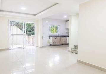 Casa em condomínio fechado com 3 quartos para alugar na rua paulo pampuche, 310, campo comprido, curitiba, 117 m2 por r$ 5.000