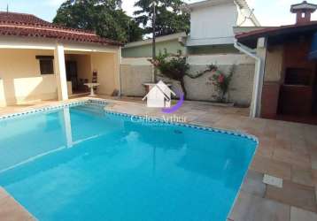 Casa com 3 dormitórios à venda, 200m da praia com piscina e área de lazer por r$ 905.000 - jardim cibratel ii - itanhaém/sp