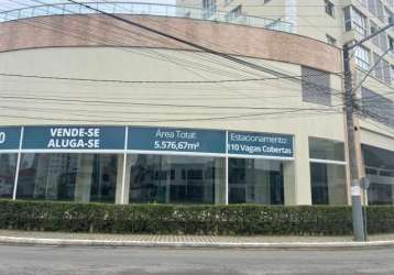 Sala comercial para venda e locação centro balneário camboriú - área total 5.576 m² - área privativa 2.378 m²