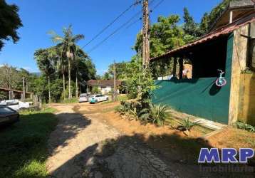 Casa a venda em ubatuba no bairro do sertão do ingá, a 2km da praia de maranduba.