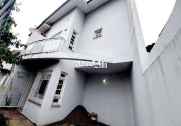 Casa à venda, com 63,7m², 2 quartos 1 suíte - vila carlos antônio wilkens - cachoeirinha / rs por r$ 239.000,00