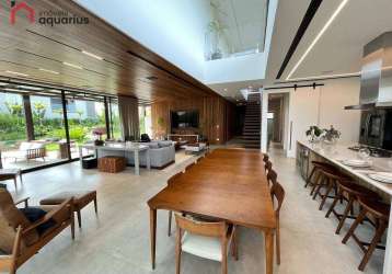 Casa de luxo nova e decorada à venda, 590 m² por r$ 9.900.000