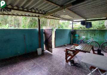 Casa simples 1 dormitório com escritura  para venda -  bairro carijó (vila são joão batista)- cananéia/sp