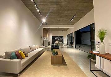 Casa com 4 quartos à venda na francisco batista de oliveira, 1, aeroporto, juiz de fora, 270 m2 por r$ 990.000