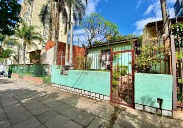 Casa com 4 quartos à venda na avenida coronel lucas de oliveira, 2591, petrópolis, porto alegre por r$ 1.299.000