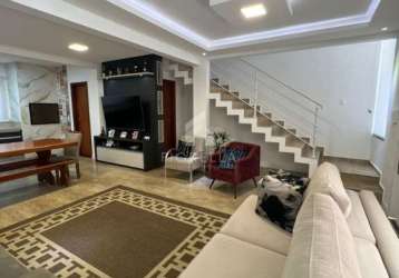 Casa com 3 quartos à venda na morumbi, 406, enseada de brito, palhoça por r$ 825.000