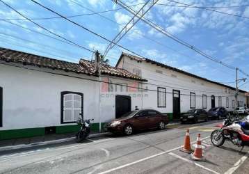 Casarão comercial - centro histórico santana de parnaíba (fachada tombada)