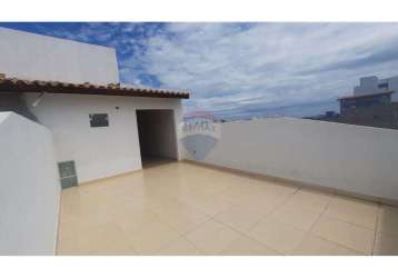 Vendo excelente cobertura com 3 quartos sendo 1 suíte.
