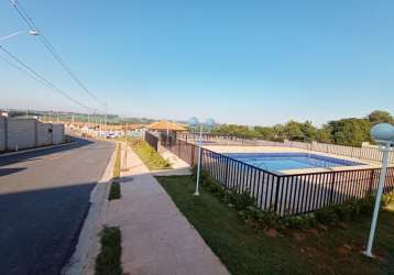 Casa térrea/ condomínio/ 2 dorm./ 2 vagas/ ac. américo figueiredo/ só 240 mil