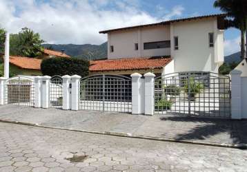 Casa com 3 dormitórios, 420 m² - venda por r$ 1.950.000,00 ou aluguel por r$ 8.700,00/mês - arrastão - são sebastião/sp