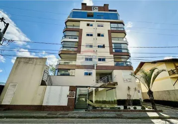 Cobertura duplex exclusiva com vista panorâmica.