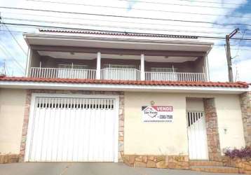 Casa com 5 quartos à venda na avenida mathias pavão, 155, centro, américo brasiliense por r$ 580.000