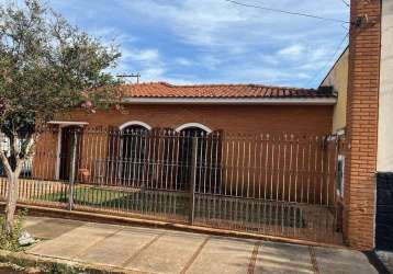 Casa com 3 quartos à venda na avenida cristóvão colombo, 1352, centro, araraquara, 231 m2 por r$ 500.000