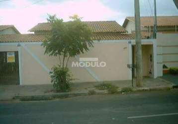 Casa comercial e residencial para locação bairro santa mônica
