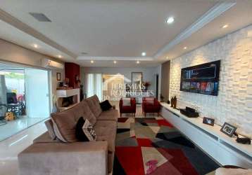 Casa com 3 dormitórios, 245 m² - condomínio real ville - pindamonhangaba/sp