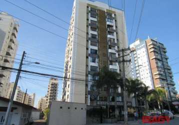 Apartamento com 3 quartos para alugar na rua felipe schmidt, 1210, centro, florianópolis, 87 m2 por r$ 3.500