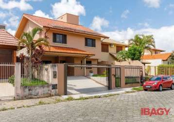 Casa para alugar na rua vereador guido bott, 36, santa mônica, florianópolis, 245 m2 por r$ 9.500