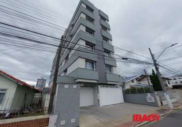 Apartamento com 3 quartos para alugar na rua governador josé boabaid, 169, centro, palhoça, 71 m2 por r$ 2.200