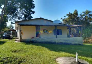 Casa em condomínio fechado em portal de pirapora - 2 dormitórios, 1 suíte, 2 banheiros por r$550k
