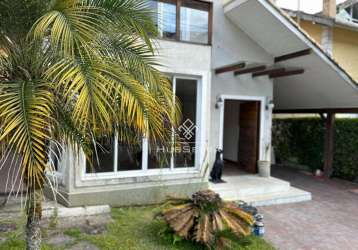 Casa dos sonhos em localização privilegiada com 4 quartos à venda, 200 m² por r$ 1.250.000 - tijuca - teresópolis/rj