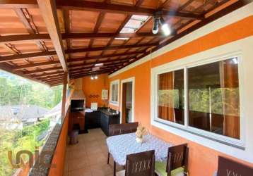 Casa com 3 dormitórios à venda, 80 m² por r$ 590.000,00 - granja guarani - teresópolis/rj