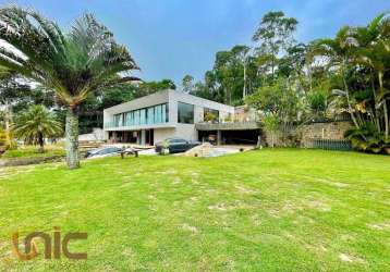 Casa com 4 dormitórios à venda, 450 m² por r$ 2.600.000,00 - golfe - teresópolis/rj