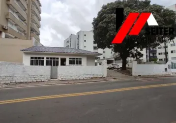 Casa comercial para locação itacorubi 200m²com patio e estacionamento