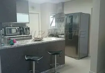 Sobrado de 290m² com 3 quartos em centro
