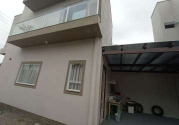 Casa em condomínio fechado com 2 quartos à venda em magalhães, laguna , 74 m2 por r$ 289.000