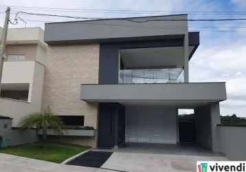 Casa de condomínio com 04 quartos, 02 suítes, no bairro do engordadouro!