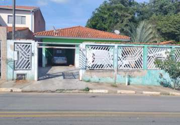 Casa á venda c/ 03 dormitórios, sendo 02 suítes - bairro capuavinha, iperó/sp
