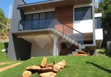 Casa em condomínio fechado com 2 quartos à venda na servidão pmg, 808, macacu, garopaba por r$ 789.000