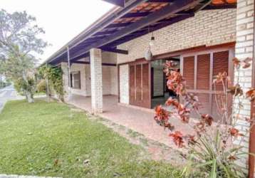 Casa em condomínio fechado com 4 quartos à venda no armação do pântano do sul, florianópolis  por r$ 2.200.000