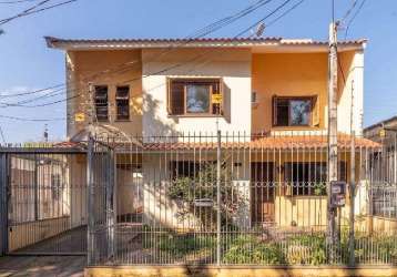 Casa com 4 quartos para alugar na rua bispo sardinha, 188, vila ipiranga, porto alegre por r$ 5.500
