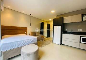 Apartamento com 1 quarto para alugar na rua arlindo pasqualini, 448, vila nova, novo hamburgo, 25 m2 por r$ 2.000