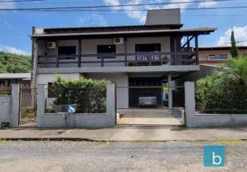 Casa com 3 dormitórios à venda, 276 m² por r$ 780.000,00 - itoupava central - blumenau/sc