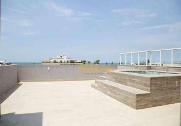 Excelente cobertura duplex, com vista para o mar na praia de costazul, piscina e área gourmet, 3 quartos à venda, 181 m² costazul - rio das ostras/rj.