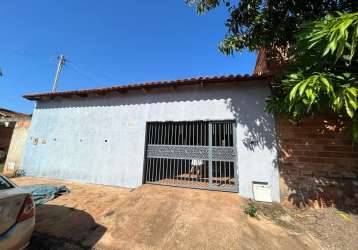 Casa sozinha no lote ótima localização valor nunca visto oportunidade