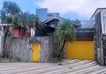 Maravilhosa casa para venda com terreno de 1.000 m2 nascente no itaigara