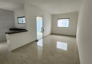 Vendo casa de 3/4 e uma suíte no tomba